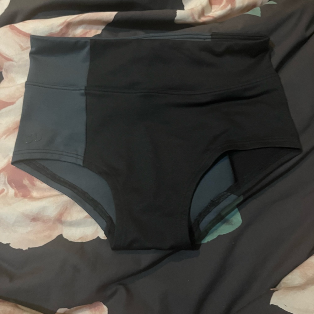 NWOT Jo and Jax Monroe Trunks - AS